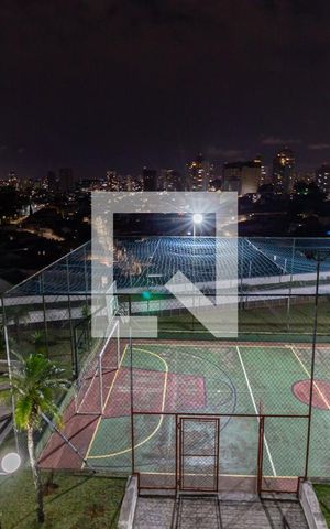 Apartamento à venda com 70m², 3 quartos e 2 vagas Apartamento à venda com 70m², 3 quartos e 2 vagasVaranda - Vista