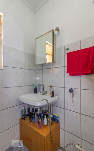 Casa à venda com 400m², 2 quartos e 5 vagasBanheiro