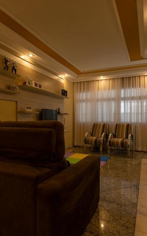 Casa à venda com 236m², 2 quartos e 2 vagasSALA