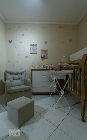 Casa à venda com 236m², 2 quartos e 2 vagasCLOSET