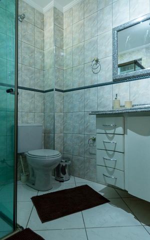 Casa à venda com 236m², 2 quartos e 2 vagasBANHEIRO SUITE 2