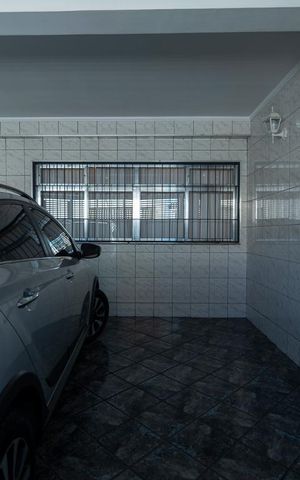 Casa à venda com 236m², 2 quartos e 2 vagasGARAGEM