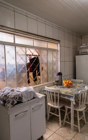 Casa à venda com 505m², 4 quartos e 5 vagas Casa à venda com 505m², 4 quartos e 5 vagasCozinha 2