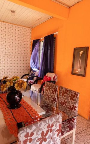 Casa à venda com 505m², 4 quartos e 5 vagas Casa à venda com 505m², 4 quartos e 5 vagasSala de Jantar