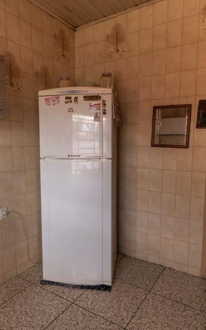 Casa à venda com 505m², 4 quartos e 5 vagas Casa à venda com 505m², 4 quartos e 5 vagasCozinha 1
