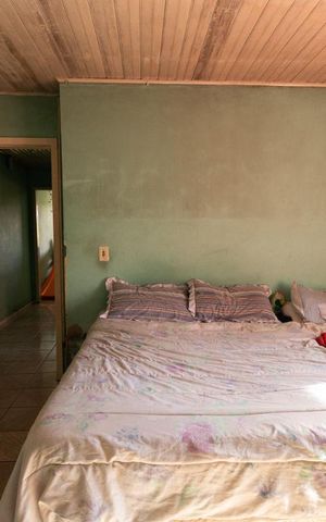 Casa à venda com 505m², 4 quartos e 5 vagas Casa à venda com 505m², 4 quartos e 5 vagasQuarto 2