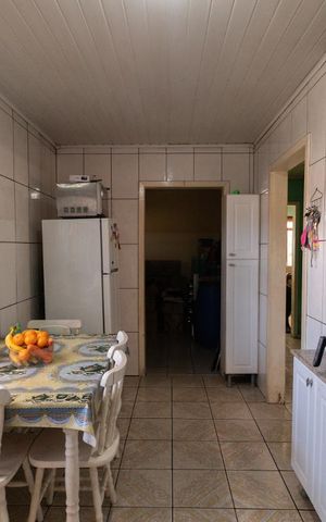 Casa à venda com 505m², 4 quartos e 5 vagas Casa à venda com 505m², 4 quartos e 5 vagasCozinha 2