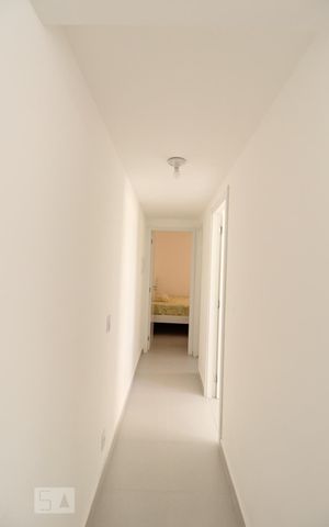 Apartamento à venda com 46m², 2 quartos e sem vaga Apartamento à venda com 46m², 2 quartos e sem vagaCorredor