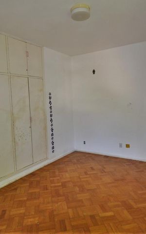 Casa à venda com 276m², 5 quartos e 2 vagasQuarto 4