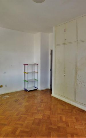 Casa à venda com 276m², 5 quartos e 2 vagasQuarto 4