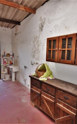 Casa à venda com 276m², 5 quartos e 2 vagasÁrea de Serviço