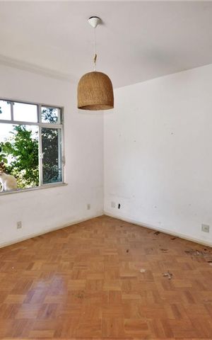 Casa à venda com 276m², 5 quartos e 2 vagasSala 1