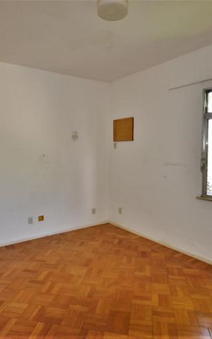 Casa à venda com 276m², 5 quartos e 2 vagasQuarto 4