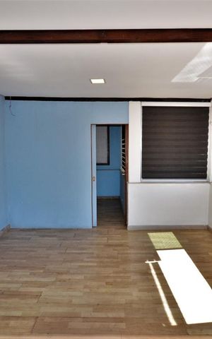Casa à venda com 276m², 5 quartos e 2 vagasSala 2
