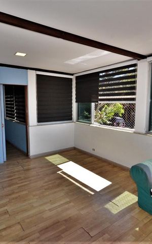 Casa à venda com 276m², 5 quartos e 2 vagasSala 2