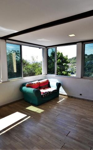 Casa à venda com 276m², 5 quartos e 2 vagasSala 2