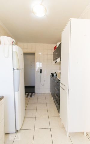 Apartamento para alugar com 65m², 2 quartos e 1 vagaCozinha 