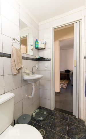 Apartamento para alugar com 65m², 2 quartos e 1 vagaBanheiro 