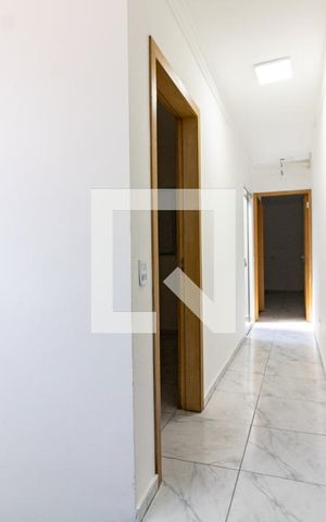 Casa à venda com 128m², 3 quartos e 2 vagas Casa à venda com 128m², 3 quartos e 2 vagasCorredor