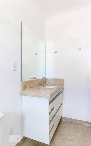 Casa para alugar com 256m², 3 quartos e 6 vagasBanheiro da Suíte Master