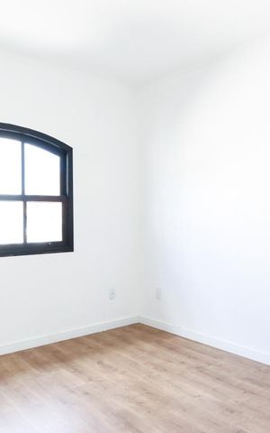 Casa para alugar com 256m², 3 quartos e 6 vagasSuíte