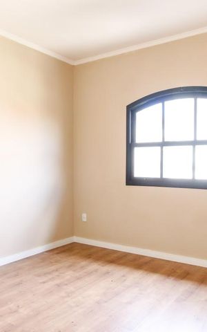 Casa para alugar com 256m², 3 quartos e 6 vagasQuarto