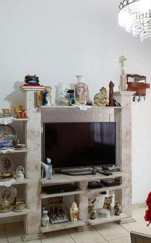 Casa à venda com 300m², 3 quartos e 1 vaga Casa à venda com 300m², 3 quartos e 1 vagaSala 1