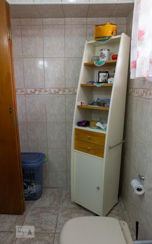 Casa à venda com 300m², 3 quartos e 1 vaga Casa à venda com 300m², 3 quartos e 1 vagaBanheiro Social