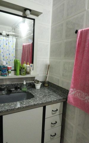 Casa à venda com 270m², 6 quartos e 3 vagasBanheiro 3