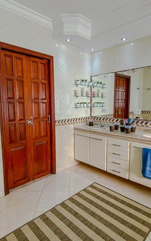 Casa à venda com 610m², 3 quartos e 5 vagasBanheiro da Suite