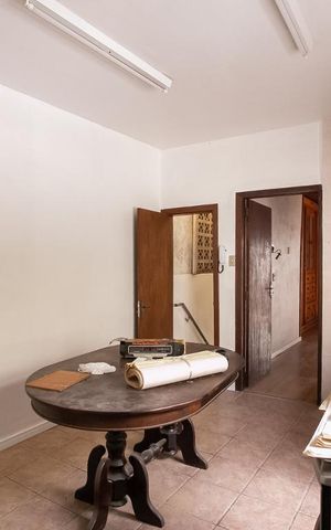 Casa à venda com 360m², 4 quartos e 1 vagaCozinha