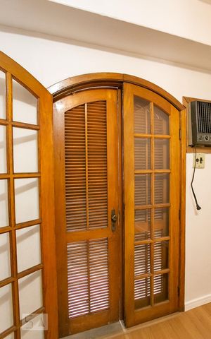 Casa à venda com 360m², 4 quartos e 1 vagaDetalhe
