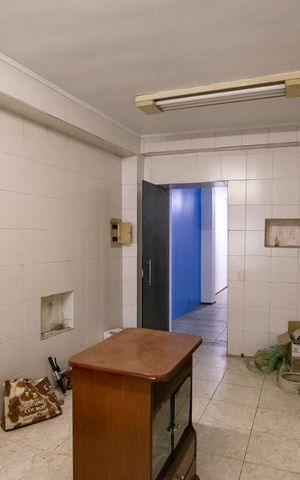 Casa à venda com 360m², 4 quartos e 1 vagaEscritório