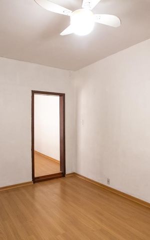 Casa à venda com 360m², 4 quartos e 1 vagaSala