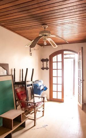 Casa à venda com 360m², 4 quartos e 1 vagaSala dos fundos