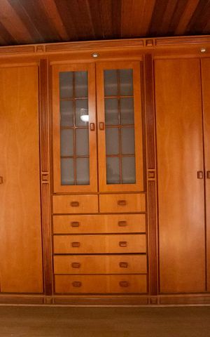 Casa à venda com 360m², 4 quartos e 1 vagaDetalhe