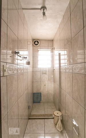 Casa à venda com 360m², 4 quartos e 1 vagaBanheiro