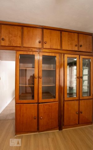 Casa à venda com 360m², 4 quartos e 1 vagaDetalhe