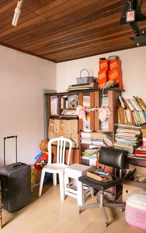 Casa à venda com 360m², 4 quartos e 1 vagaQuarto dos fundos