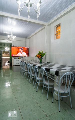 Casa à venda com 340m², 3 quartos e 2 vagasCozinha