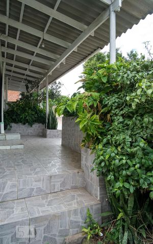Casa à venda com 340m², 3 quartos e 2 vagasEntrada Lateral