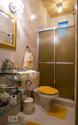 Casa à venda com 340m², 3 quartos e 2 vagasBanheiro da Suíte 1