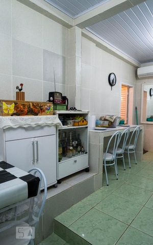 Casa à venda com 340m², 3 quartos e 2 vagasCozinha