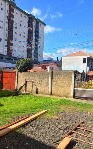 Casa à venda com 100m², 3 quartos e 2 vagasPátio