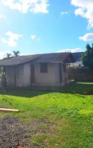 Casa à venda com 100m², 3 quartos e 2 vagasPátio