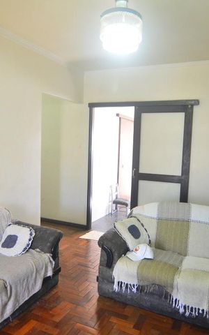 Casa à venda com 100m², 3 quartos e 2 vagasSala