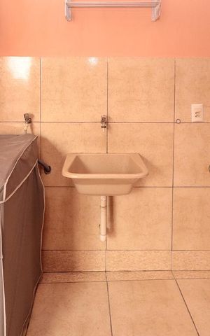 Casa à venda com 108m², 3 quartos e sem vaga Casa à venda com 108m², 3 quartos e sem vagaÁrea externa - Área de serviço