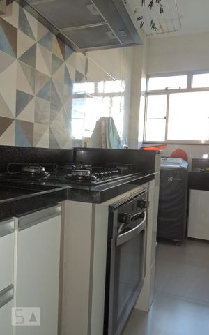 Apartamento à venda com 82m², 2 quartos e 1 vagaCozinha e Área de ServiçoCozinha