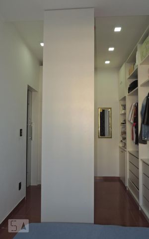 Apartamento à venda com 82m², 2 quartos e 1 vagaCloset do quarto 1