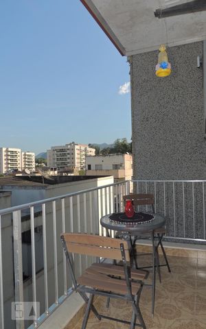 Apartamento à venda com 82m², 2 quartos e 1 vagaVaranda